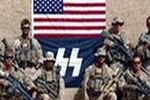 Морпехи США делают фото на фоне флага с символикой СС