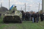 Украина пошла на выход бронетехники из Краматорска